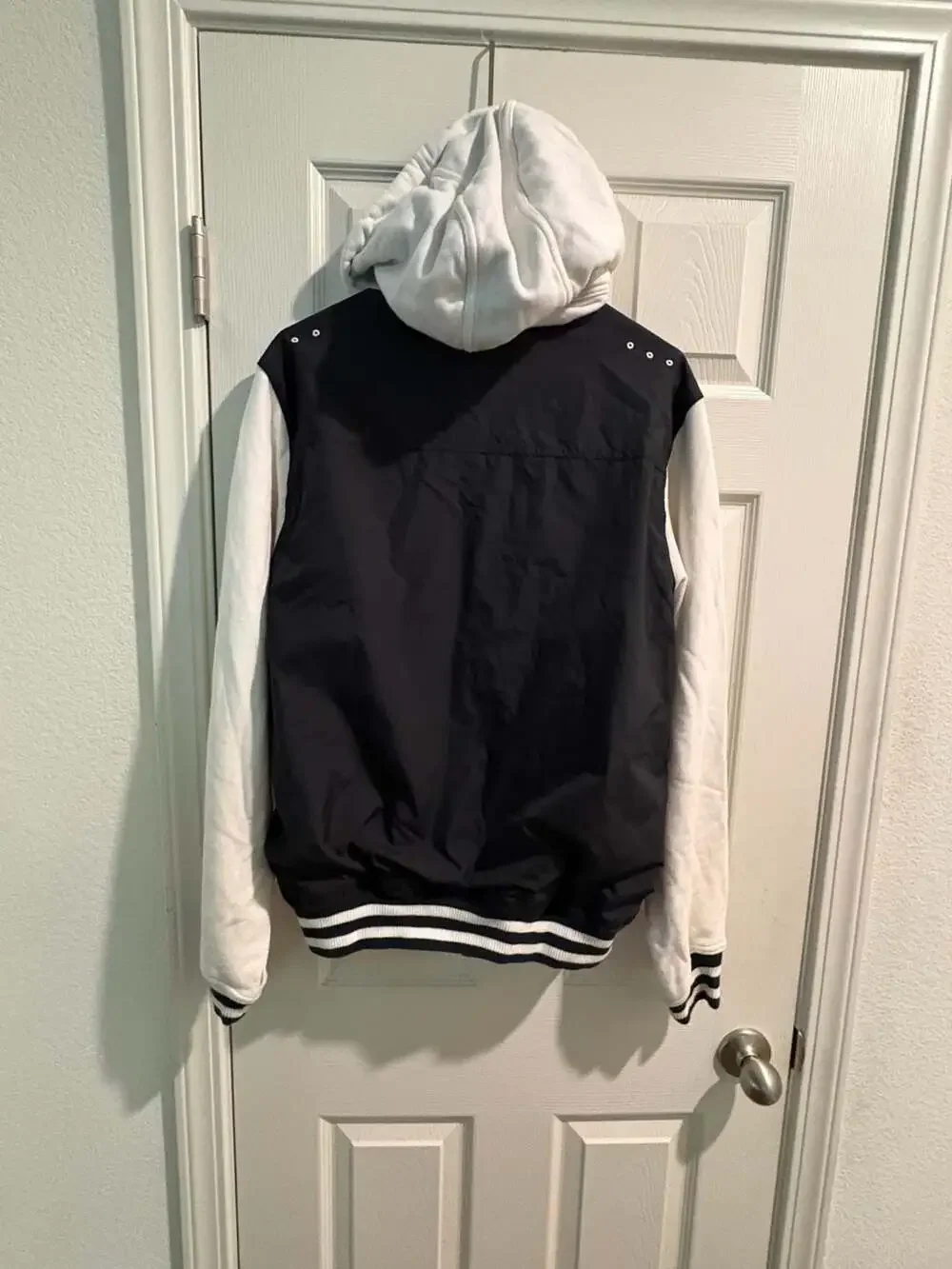 Jordan Brand Black and White Snap-Up Varsity Hoodie Jacket Jumpman Size M
